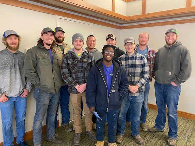 A group of Kansas Electric apprentices